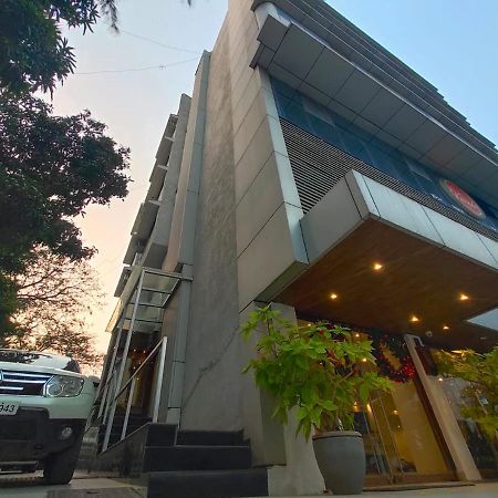 Hotel Samraj Mumbai Exterior photo