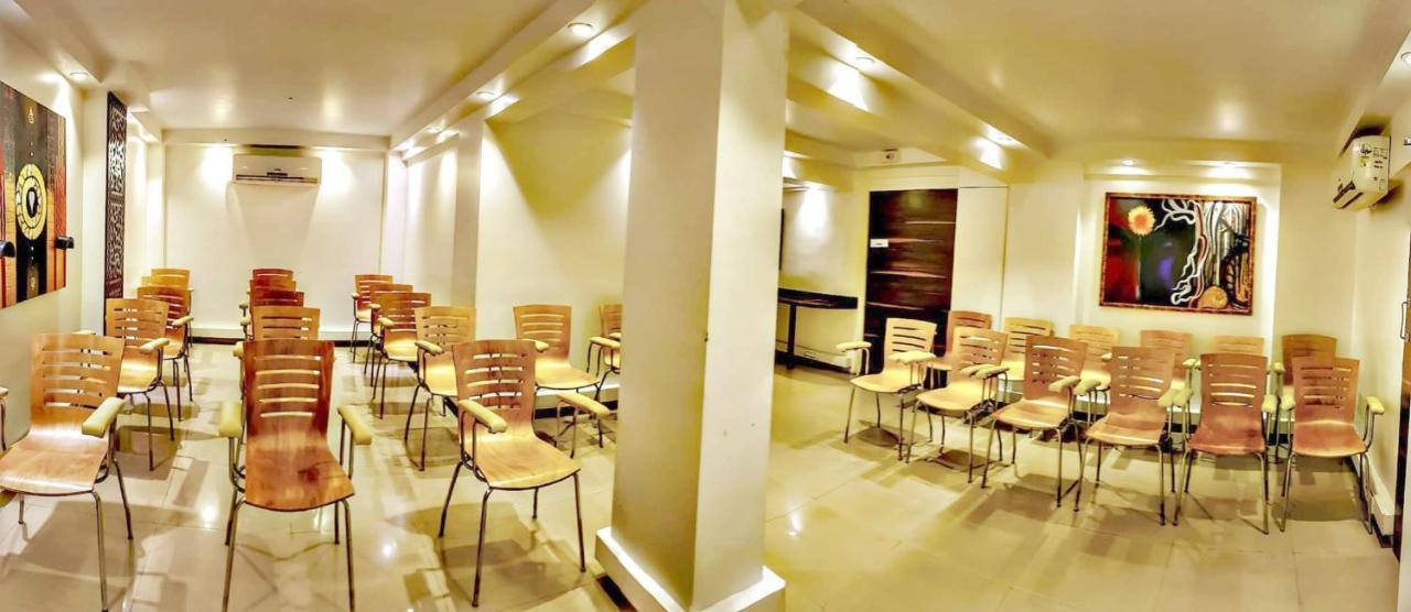 Hotel Samraj Mumbai Exterior photo