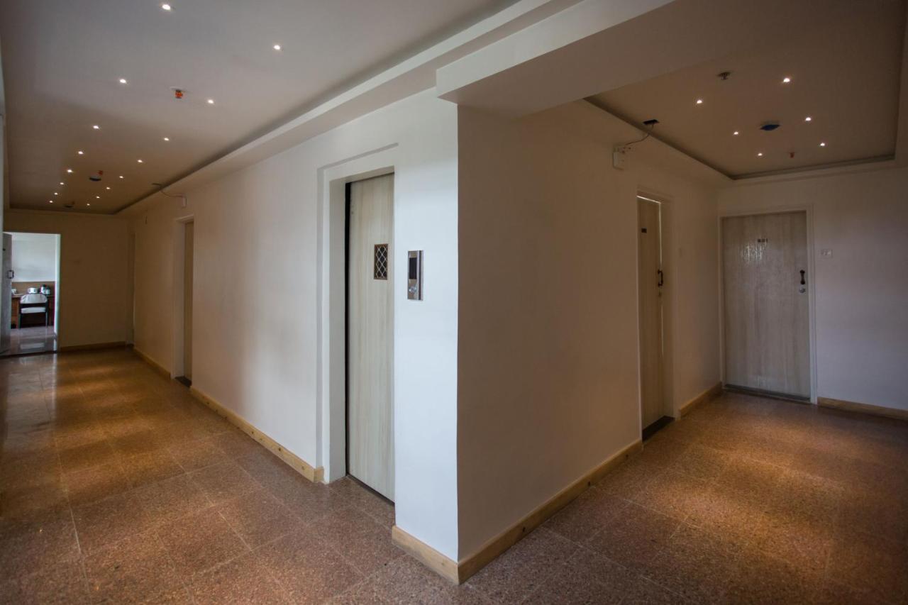 Hotel Samraj Mumbai Exterior photo