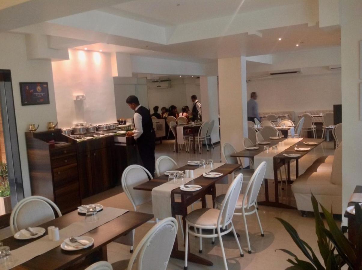 Hotel Samraj Mumbai Exterior photo